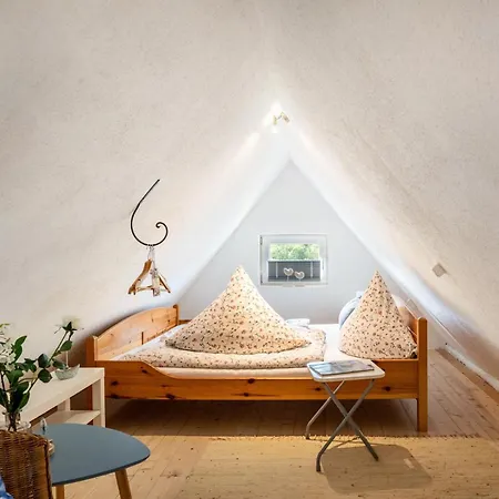 Pensjonat Bezauberndes Luett Hus 3*