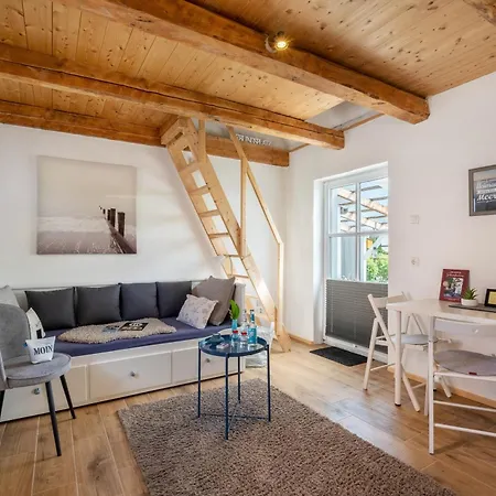 Casa de hóspedes Bezauberndes Luett Hus